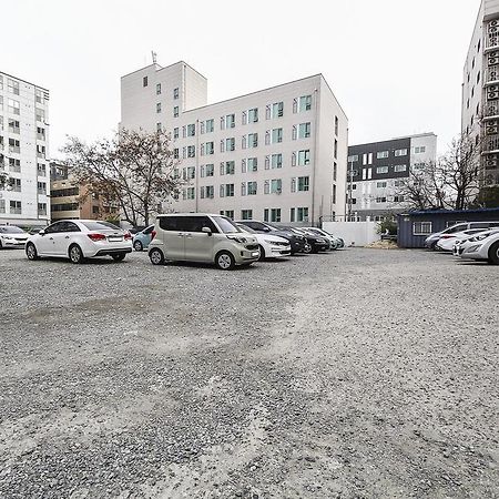 Hotel Diamond Suwon Bagian luar foto