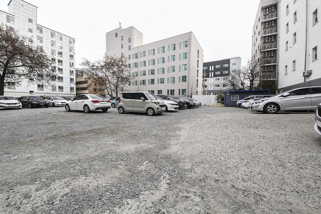 Hotel Diamond Suwon Bagian luar foto